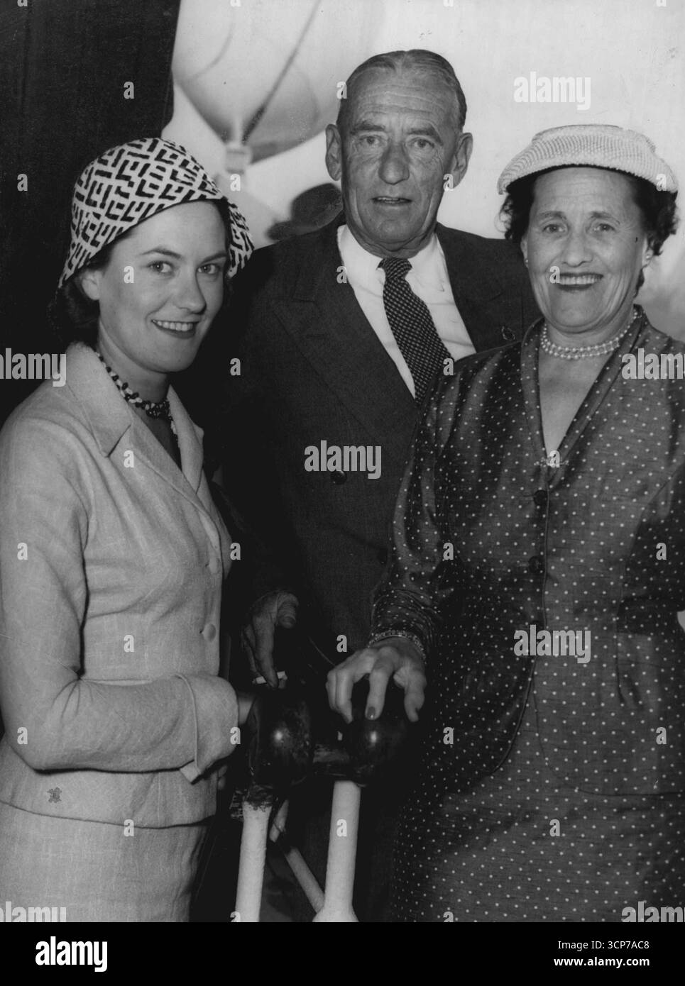 Sir Philip Charley - Press Royal Agriculture Society. 27 novembre 1955. Foto Stock