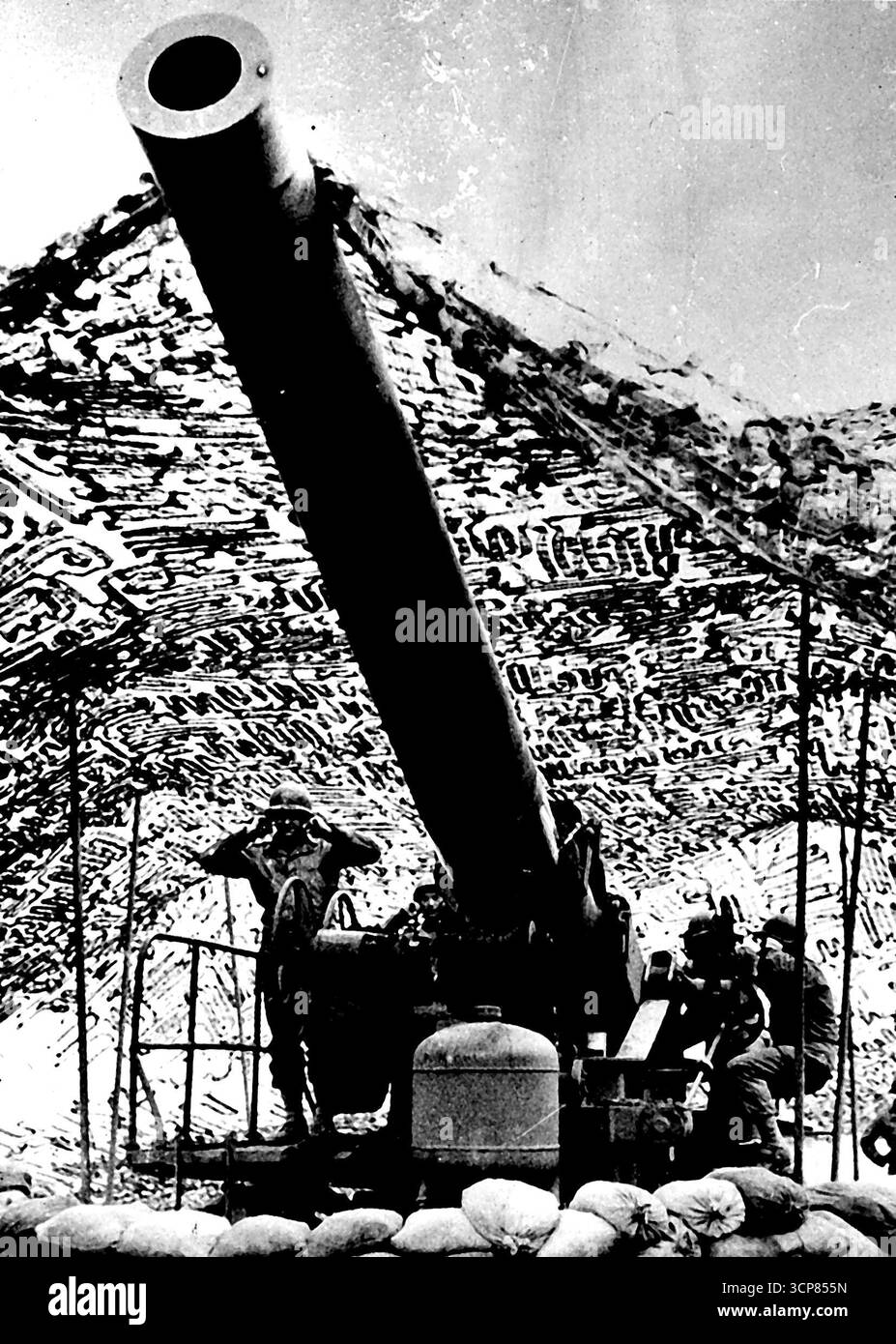 American Loud Speaker sul fronte italiano -- Un 24 - Howitzer di una batteria poco prima di sparare nelle posizioni tedesche della zona di Mignano sul fronte italiano. 16 aprile 1944. (Foto di U.S. Official Photograph). Foto Stock