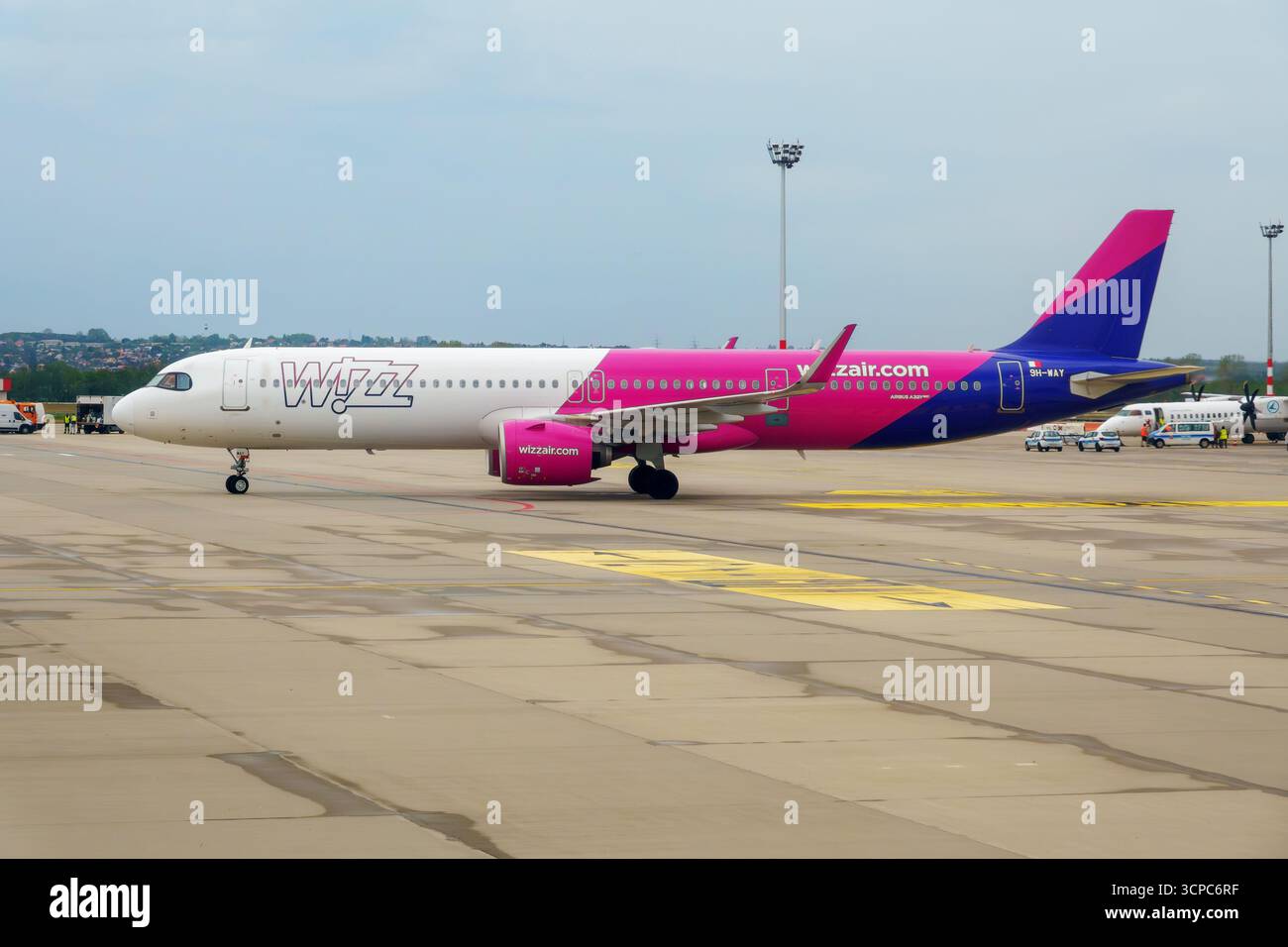 Airbus A321neo aereo di linea Wizz Air presso l'aeroporto internazionale Ferenc Liszt di Budapest, Franz Liszt, aeroporto di Budapest, Ungheria. Foto Stock