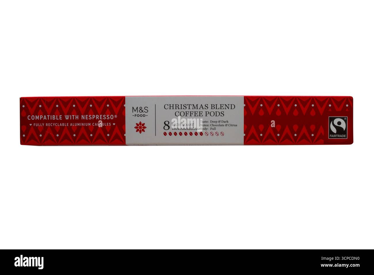 Scatola di cialde da caffè Fairtrade Christmas Blend di M&S isolate su sfondo bianco Foto Stock