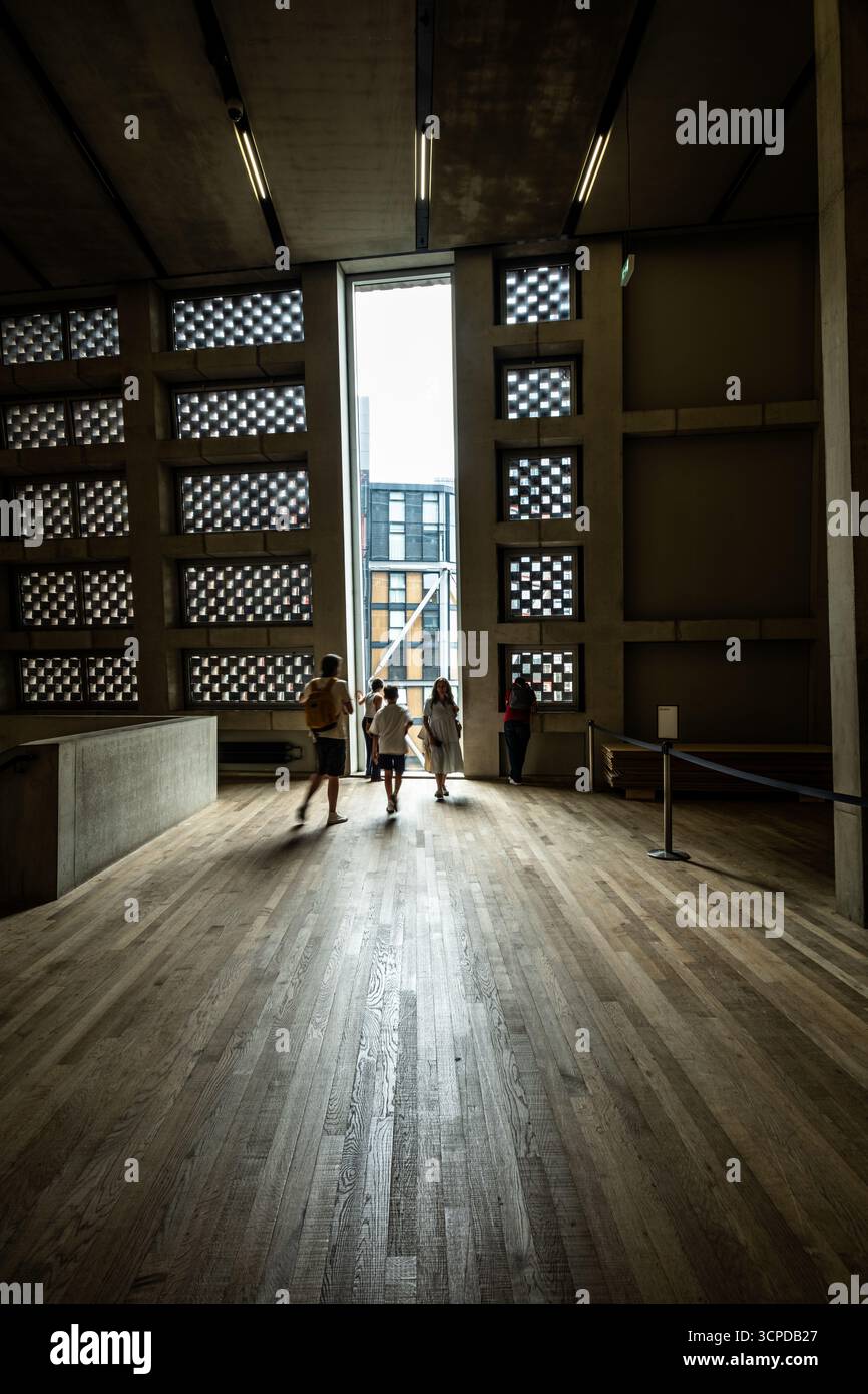 Tate Modern Switch House Interior Walkway, Londra Foto Stock