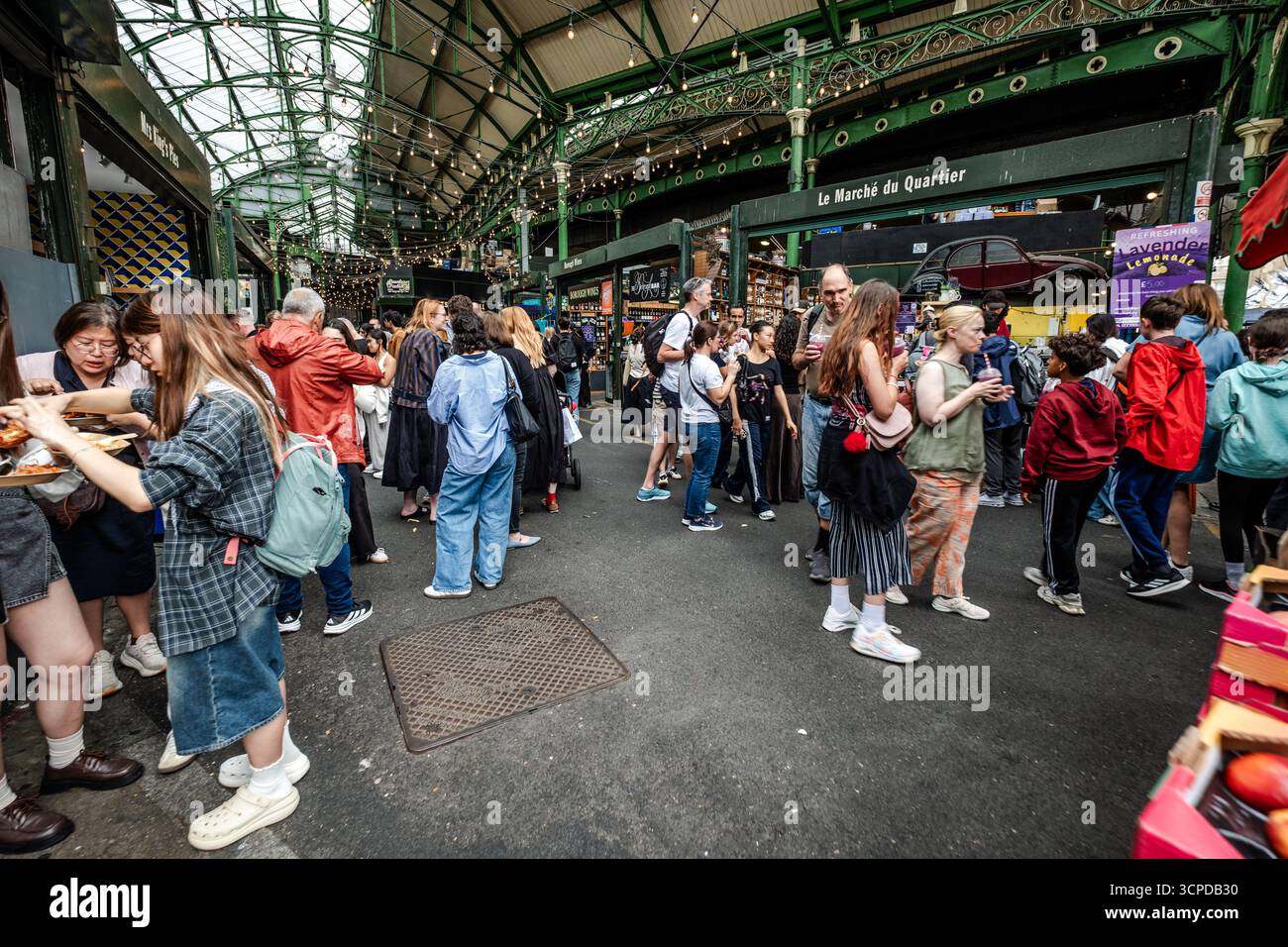 Borough Market - sapori, cultura e vita di strada Foto Stock