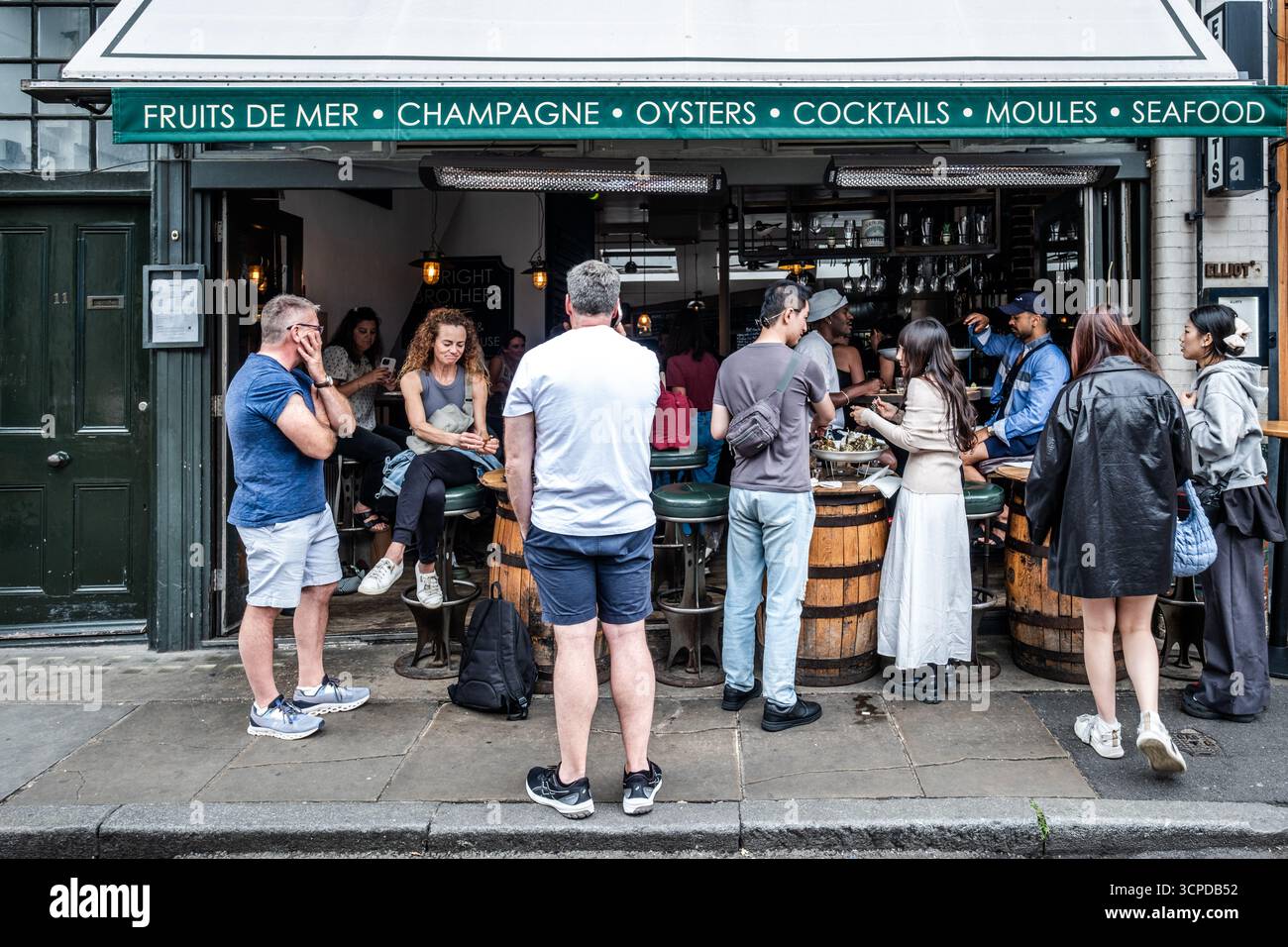 Borough Market - sapori, cultura e vita di strada Foto Stock