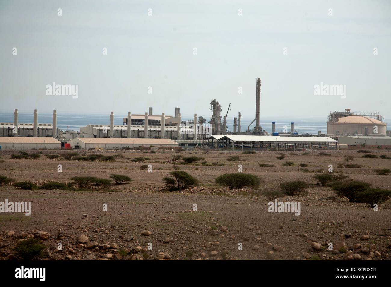 impianto di desalinizzazione percorso 17 percorso costiero oman sultanato dell'oman Foto Stock
