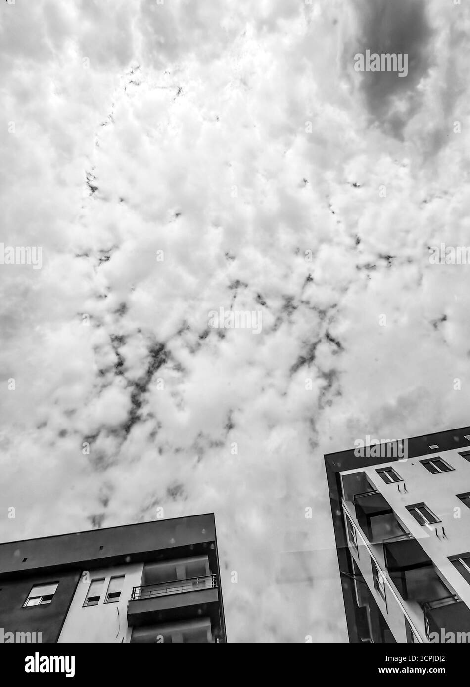 Up in the Sky — Modern Geometry.. Tonalità monocromatiche. Foto Stock