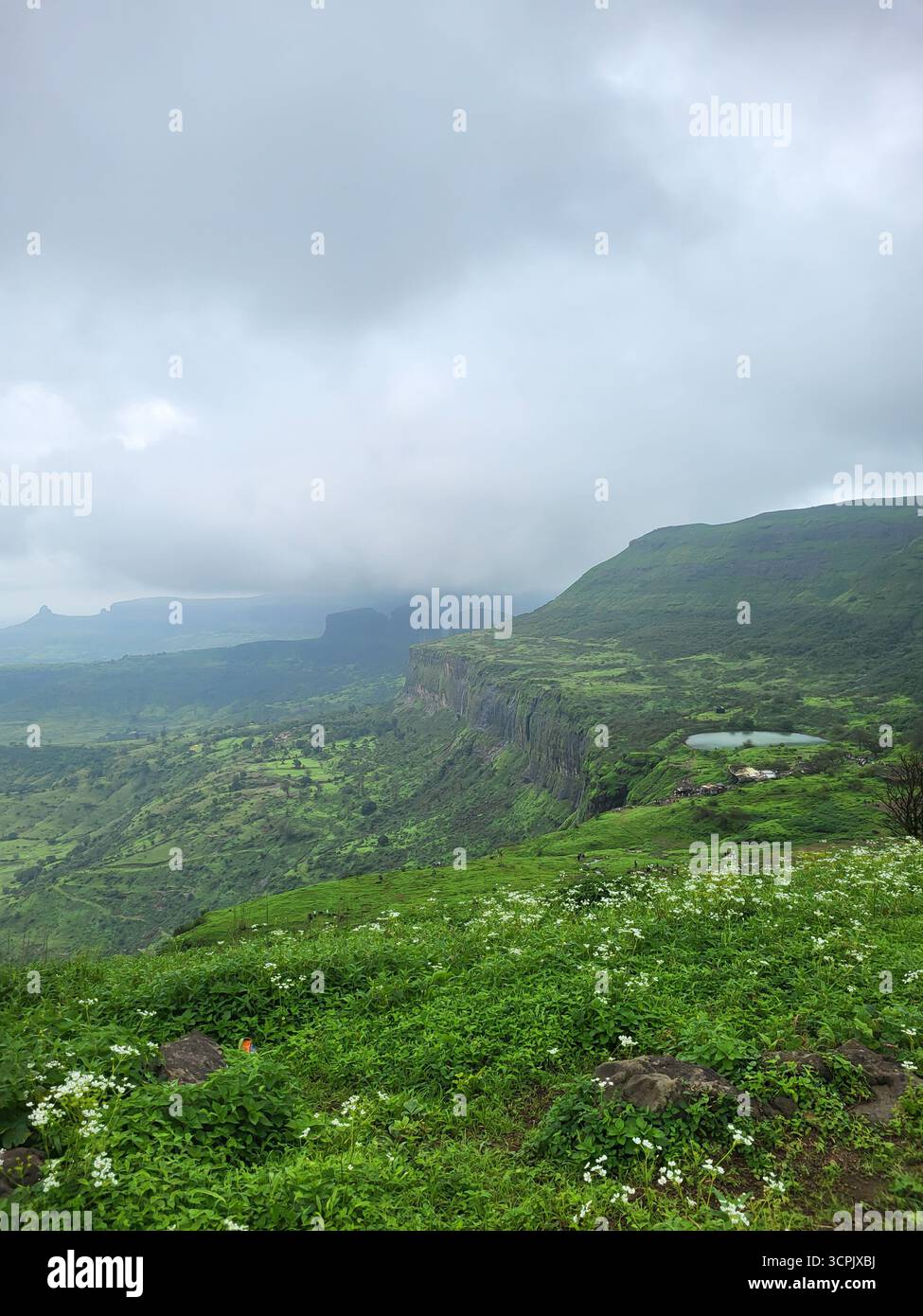 Montagne in India - Immagine stock catturata con smartphone