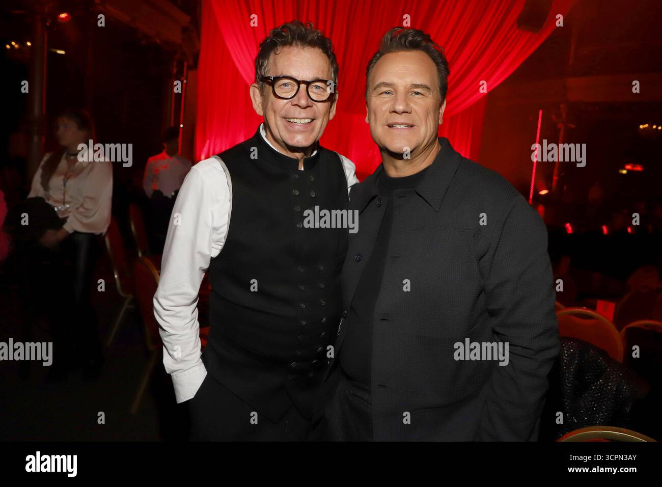 abb Frank Mutters, Guido Maria Kretschmer mit Mann zu Gast beim About You Fashion Ball im Schmidts Tivoli AM 26.09.2025 ad Amburgo Germania *** abb Frank Mutters, Guido Maria Kretschmer con marito al About You Fashion Ball a Schmidts Tivoli il 26 09 2025 ad Amburgo Germania Foto Stock