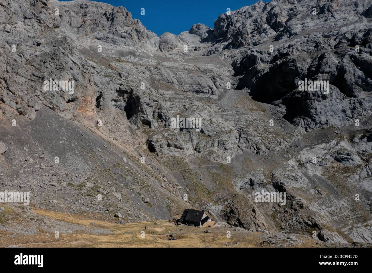 Rifugio Collado Jermoso nel Parco Nazionale Picos de Europa, Castiglia e León, Spagna Foto Stock