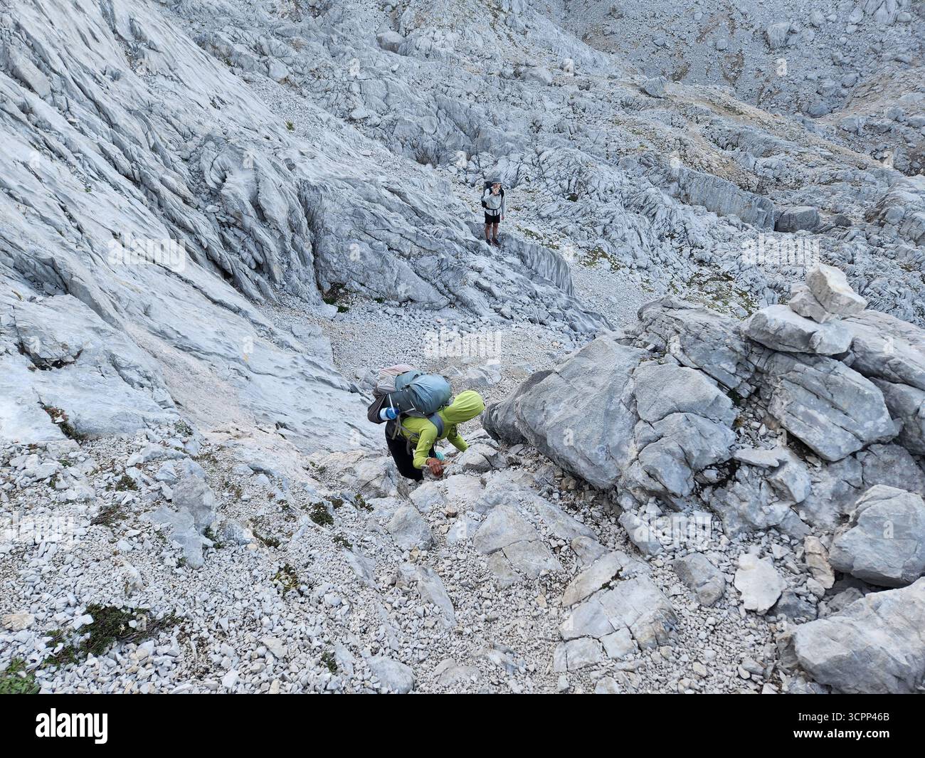 Arrampicata attraverso il massiccio occidentale nel Parco Nazionale Picos de Europa, Castiglia e León, Spagna Foto Stock
