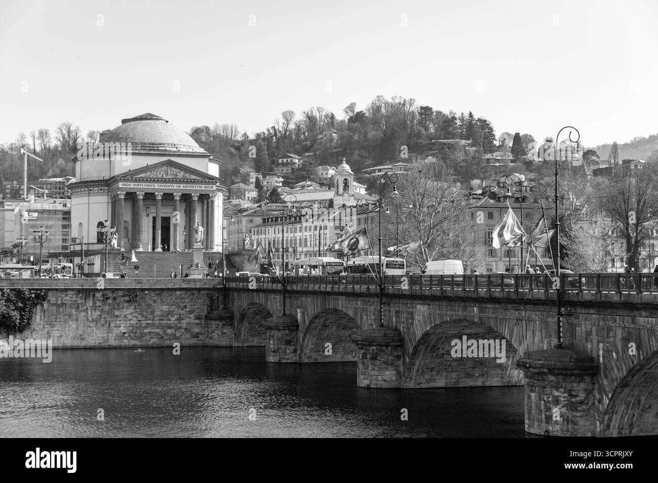 Torino - 27 marzo 2022: La chiesa della Gran madre di Dio è una chiesa in stile neoclassico situata sulla riva occidentale del fiume po, di fronte al po Foto Stock
