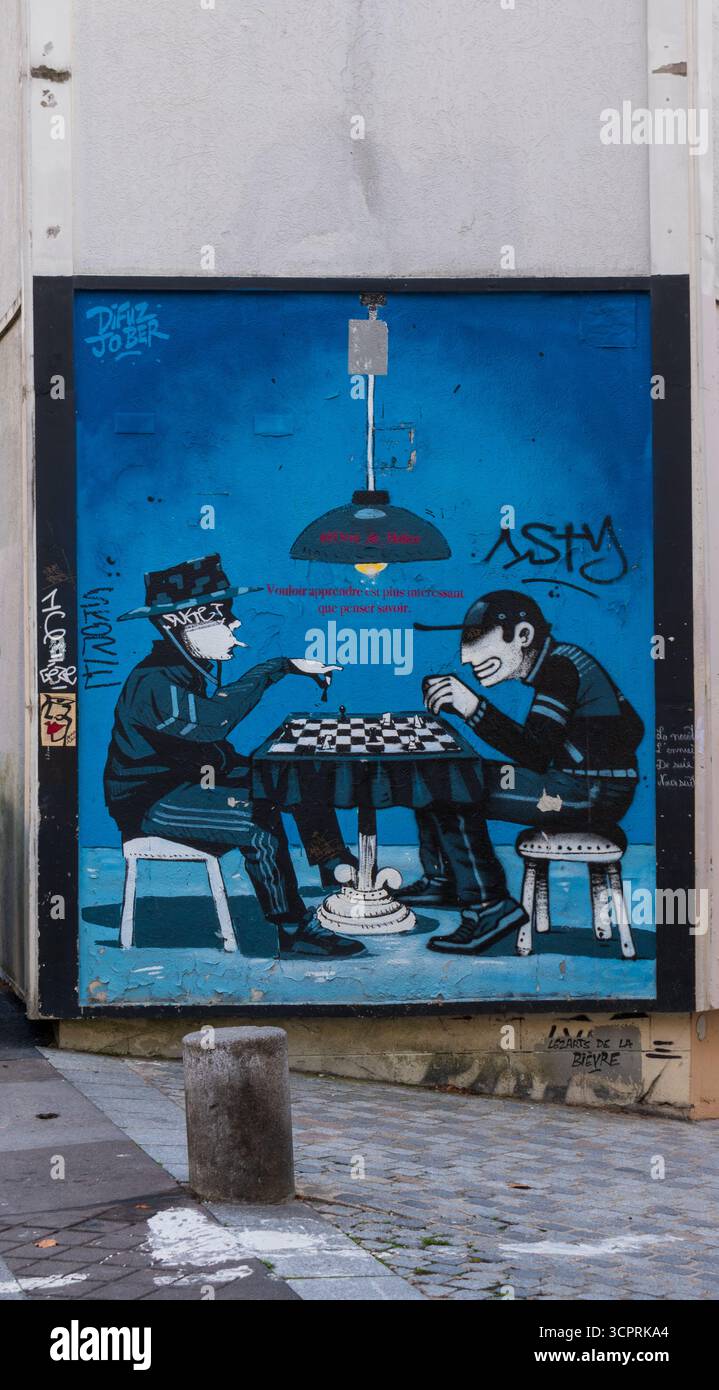 Street art su un muro nel 13° arrondissement, Parigi, Francia Foto Stock