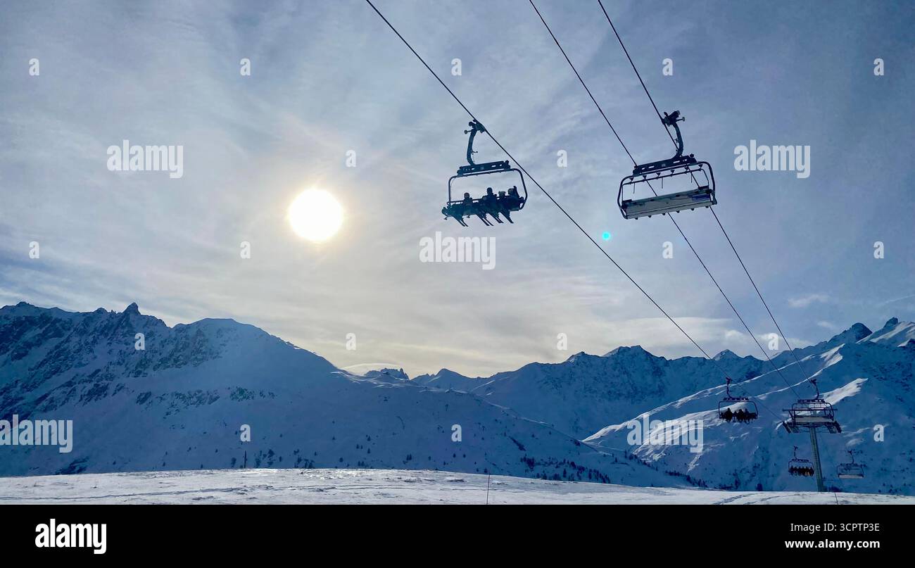 skilift nelle alpi - Immagine stock catturata con smartphone