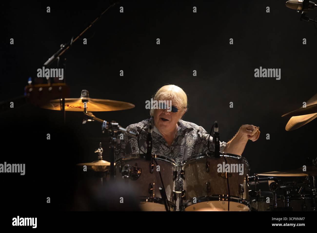 Ian Paice e Purpendicular presso la Q-Factory di Amsterdam, Paesi Bassi, 28-9-2025 Foto Stock
