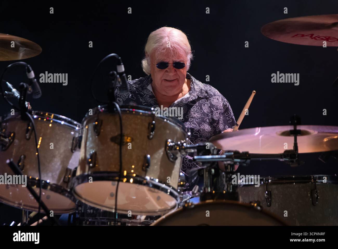 Ian Paice e Purpendicular presso la Q-Factory di Amsterdam, Paesi Bassi, 28-9-2025 Foto Stock