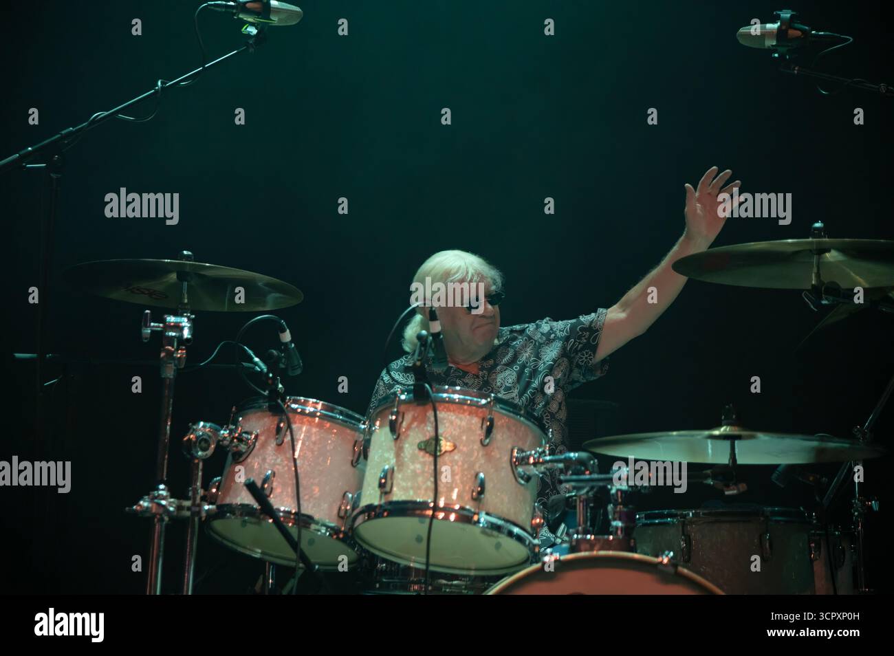 Ian Paice e Purpendicular presso la Q-Factory di Amsterdam, Paesi Bassi, 28-9-2025 Foto Stock