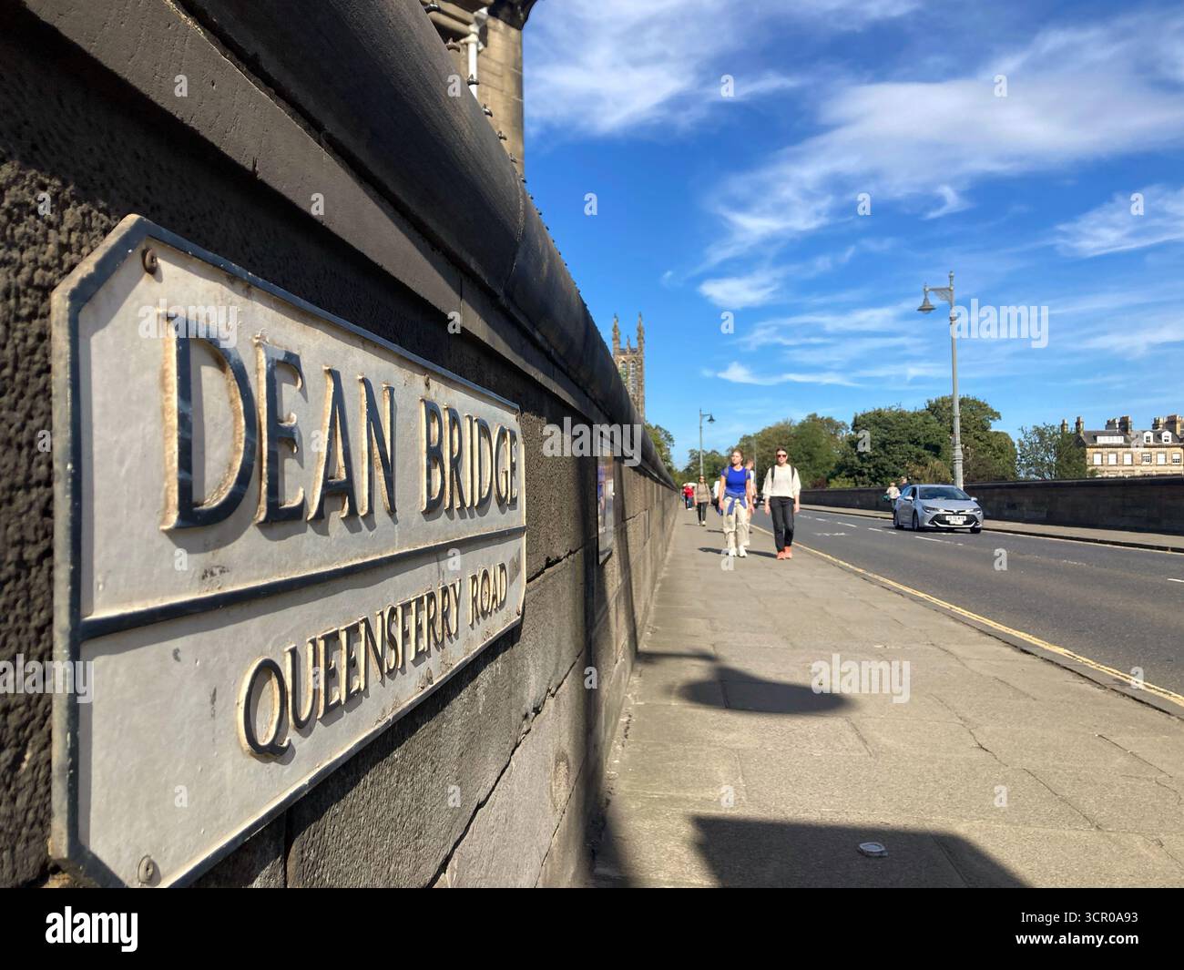 A90 Road, Dean Bridge, Queensferry Road, Edimburgo, Scozia - Immagine stock catturata con smartphone