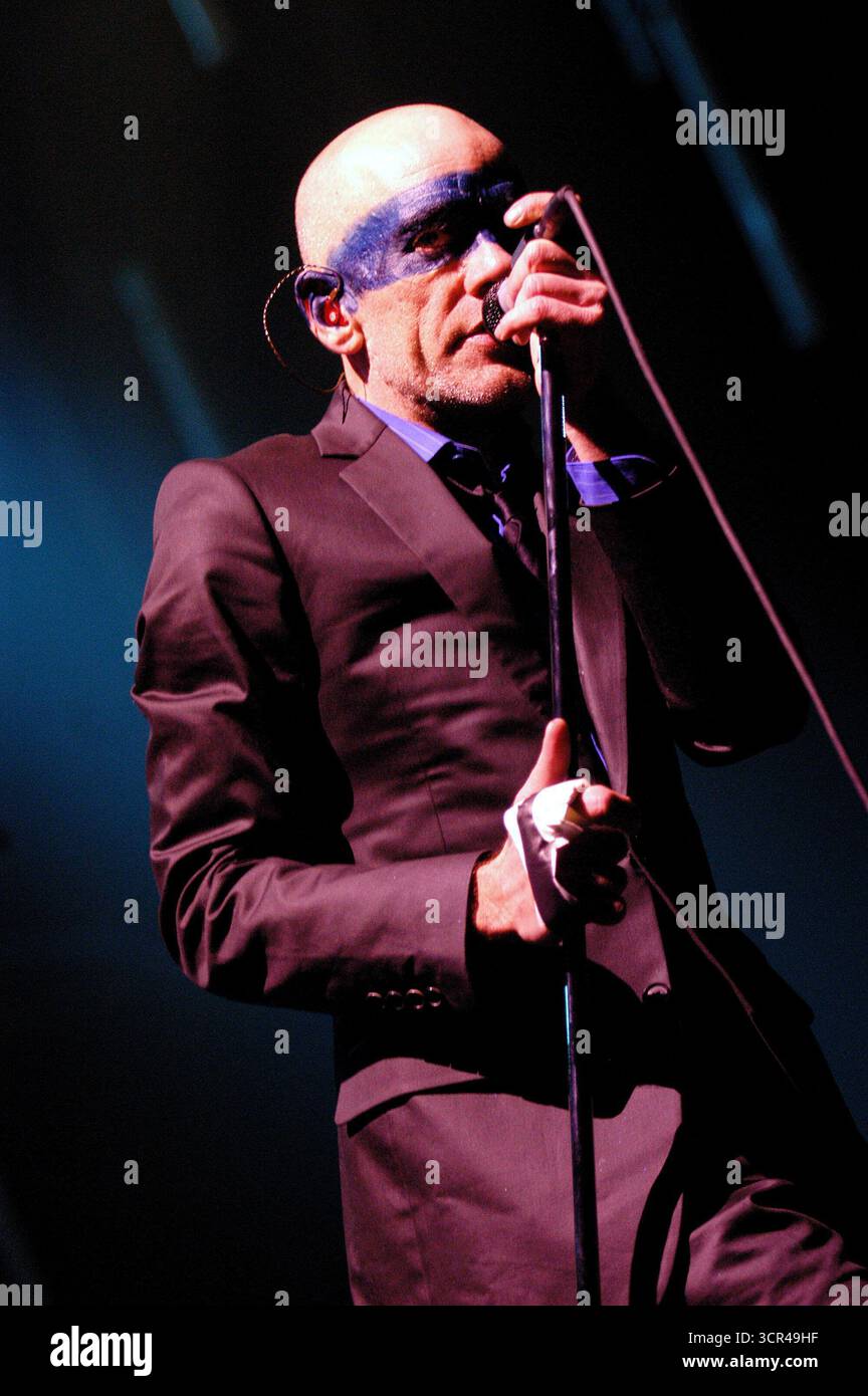 Michael Stipe di REM live a Madrid - 08 gennaio 2005 Foto Stock