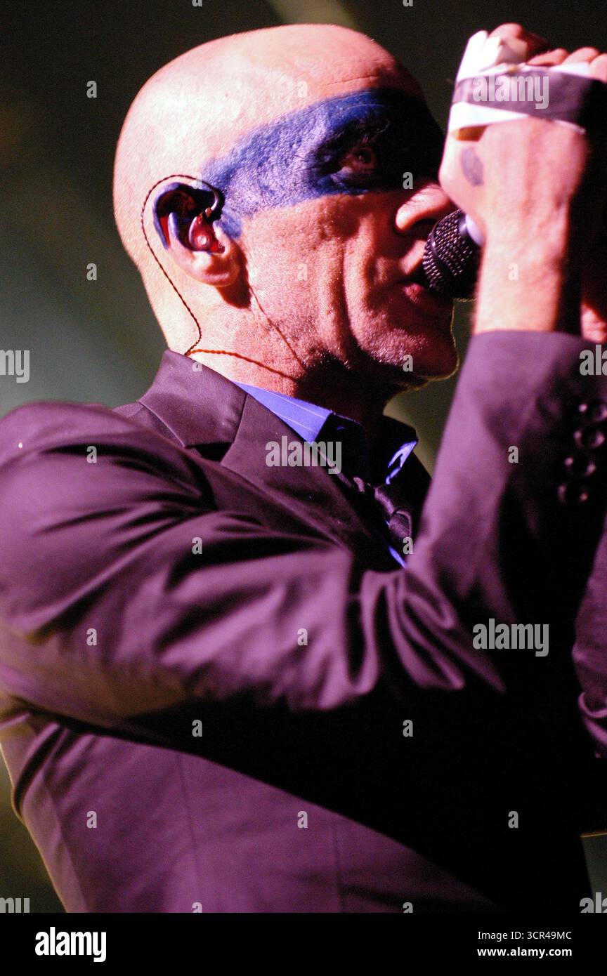 Michael Stipe di REM live a Madrid - 08 gennaio 2005 Foto Stock