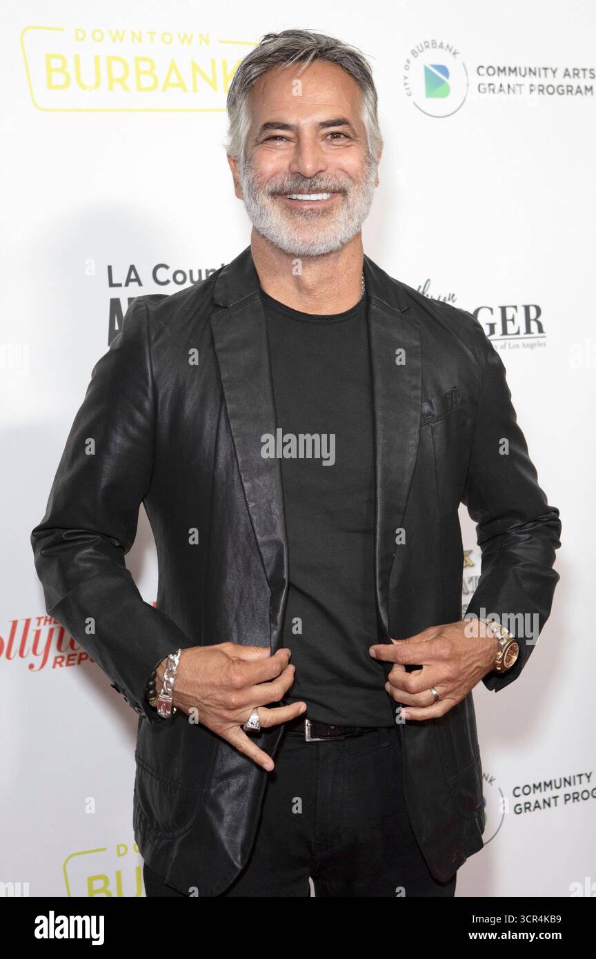 Guillermo Zapata bei der Burbank International Film Festival Gala 2025 zu Ehren von Quentin Tarantino im Marriott Convention Center. Burbank, 28.09.2025 *** Guillermo Zapata al Burbank International Film Festival Gala 2025 in onore di Quentin Tarantino al Marriott Convention Center Burbank, 28 09 2025 foto:XC.xVanxWagonerx/xFuturexImagex tarantino 5922 Foto Stock