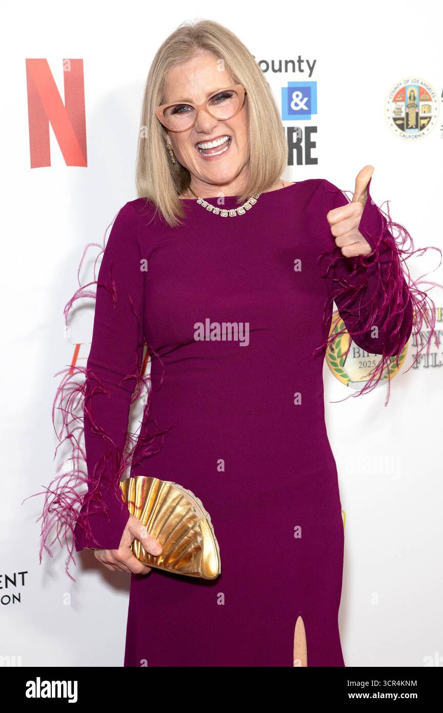Nancy Cartwright bei der Burbank International Film Festival Gala 2025 zu Ehren von Quentin Tarantino im Marriott Convention Center. Burbank, 28.09.2025 anni Foto Stock