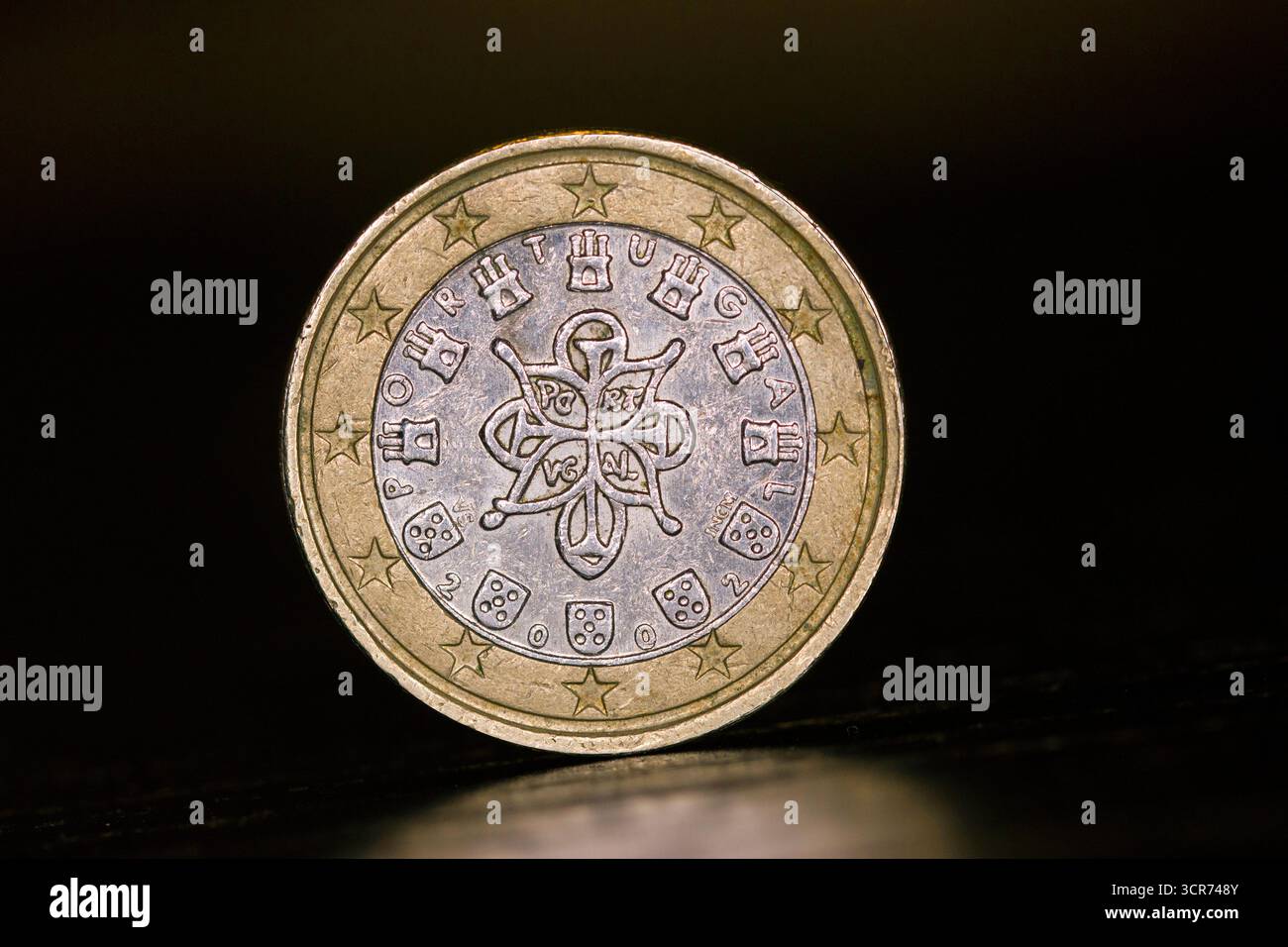 Moneta portoghese da 2 euro con sigillo reale del 1144, Portogallo Foto Stock