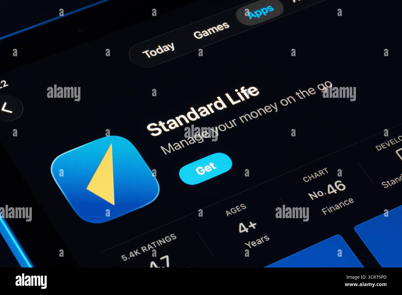 Vita standard visualizzata sull'App Store per iPad, stile Apple Liquid Glass in iOS 26 con nuovi pannelli in vetro arrotondato. Stafford, Regno Unito, 29 settembre 202 Foto Stock