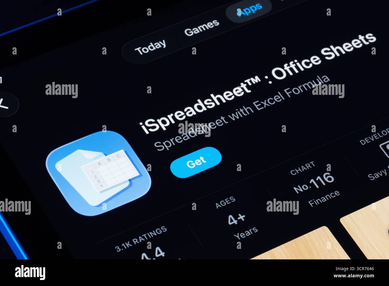 Fogli iSpreadsheet Office sull'App Store per iPad con design Apple Liquid Glass in iOS 26, interfaccia aggiornata e icona mostrata. Stafford, Regno Unito, settembre Foto Stock