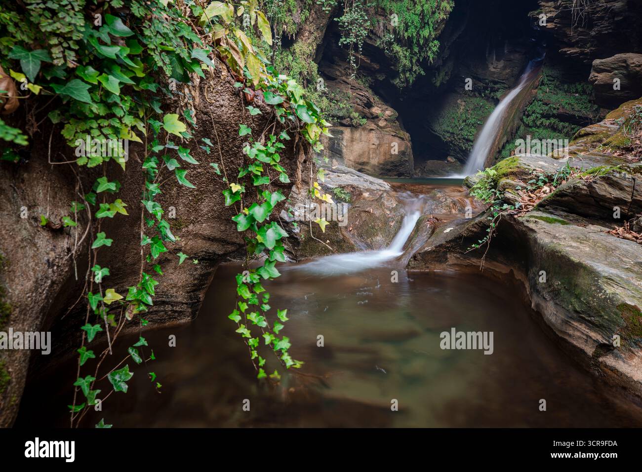 Il paesaggio è incredibile vicino alla piccola cascata di Bayindir, in Turchia Foto Stock