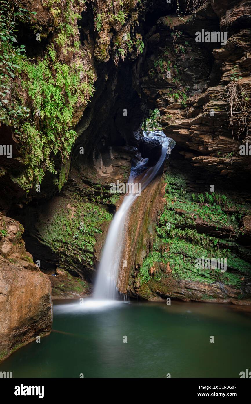 Il paesaggio è incredibile vicino alla piccola cascata di Bayindir, in Turchia Foto Stock