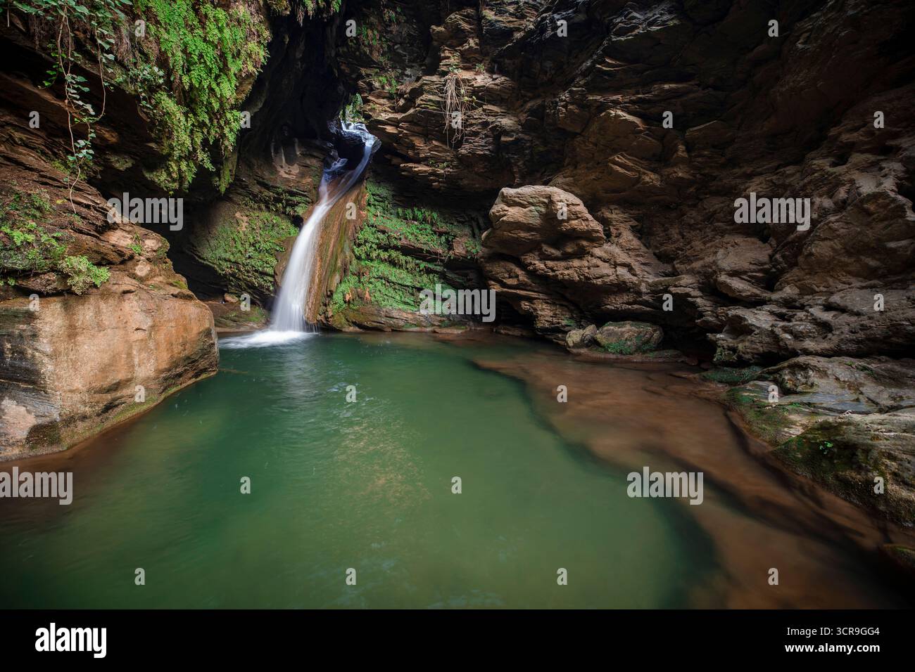 Il paesaggio è incredibile vicino alla piccola cascata di Bayindir, in Turchia Foto Stock