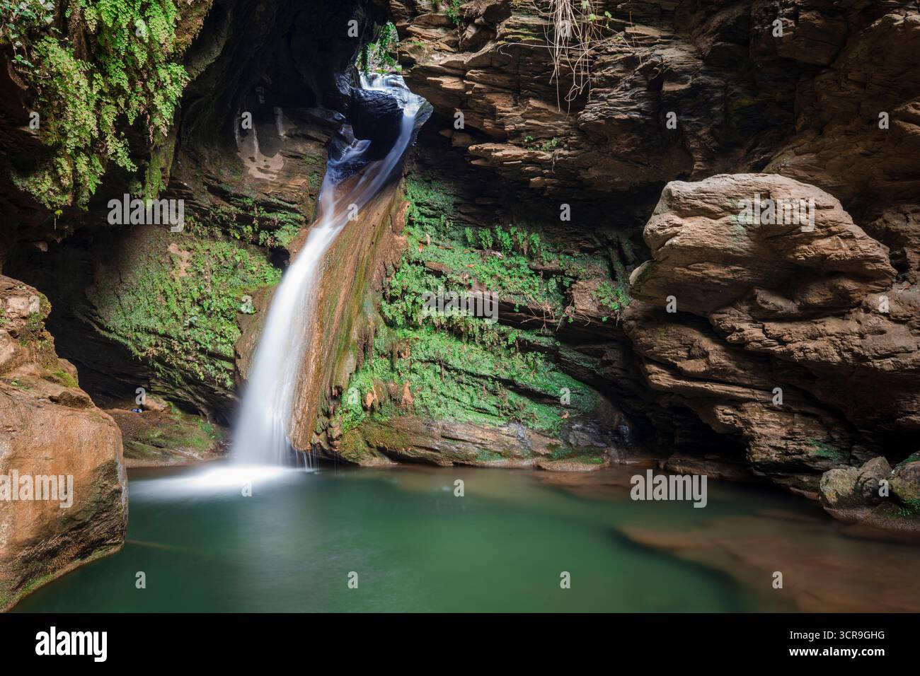 Il paesaggio è incredibile vicino alla piccola cascata di Bayindir, in Turchia Foto Stock