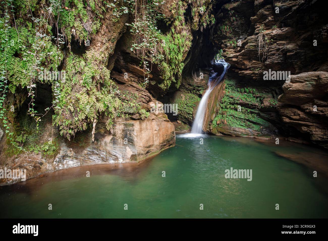 Il paesaggio è incredibile vicino alla piccola cascata di Bayindir, in Turchia Foto Stock