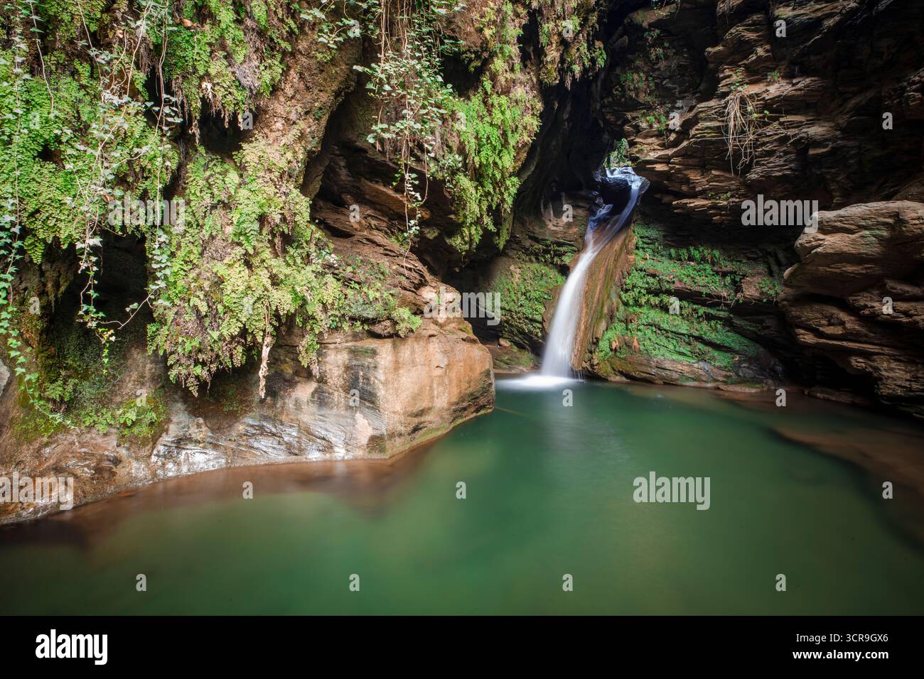 Il paesaggio è incredibile vicino alla piccola cascata di Bayindir, in Turchia Foto Stock