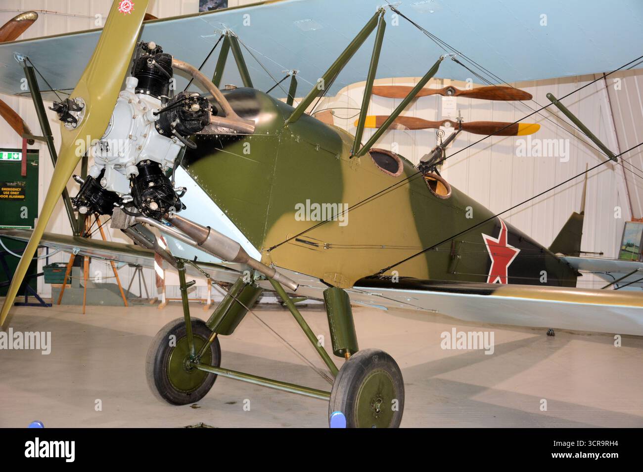 Un addestratore di biplani russo, il Polikarpov po-2 divenne un bombardiere notturno leggero di successo sul fronte orientale. Foto Stock