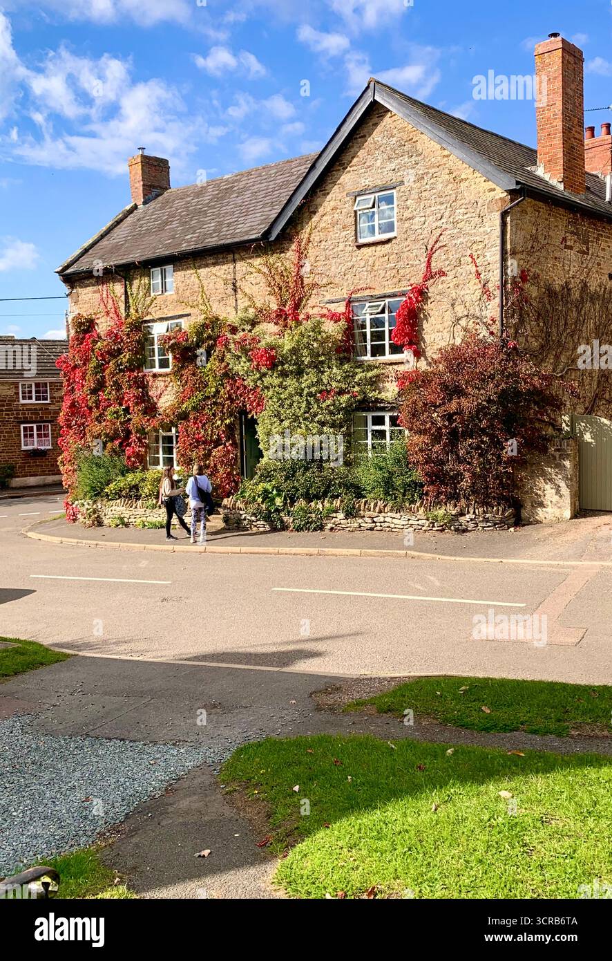 GREATWORTH Northamptonshire Greatworth History Church Village Pargiter Washington Armey sposò un vecchio posto di famiglia all'interno della residenza locale Foto Stock