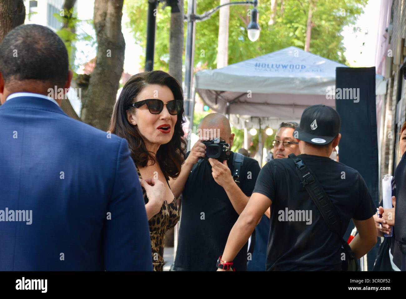 Los Angeles, California, Stati Uniti. 30 settembre 2025. L'attrice e attivista Fran Drescher è onorata con una stella sulla Hollywood Walk of Fame durante una cerimonia ufficiale il 30 settembre 2025 a Los Angeles, California. Crediti: Sharon Graphics/Alamy Live News Foto Stock