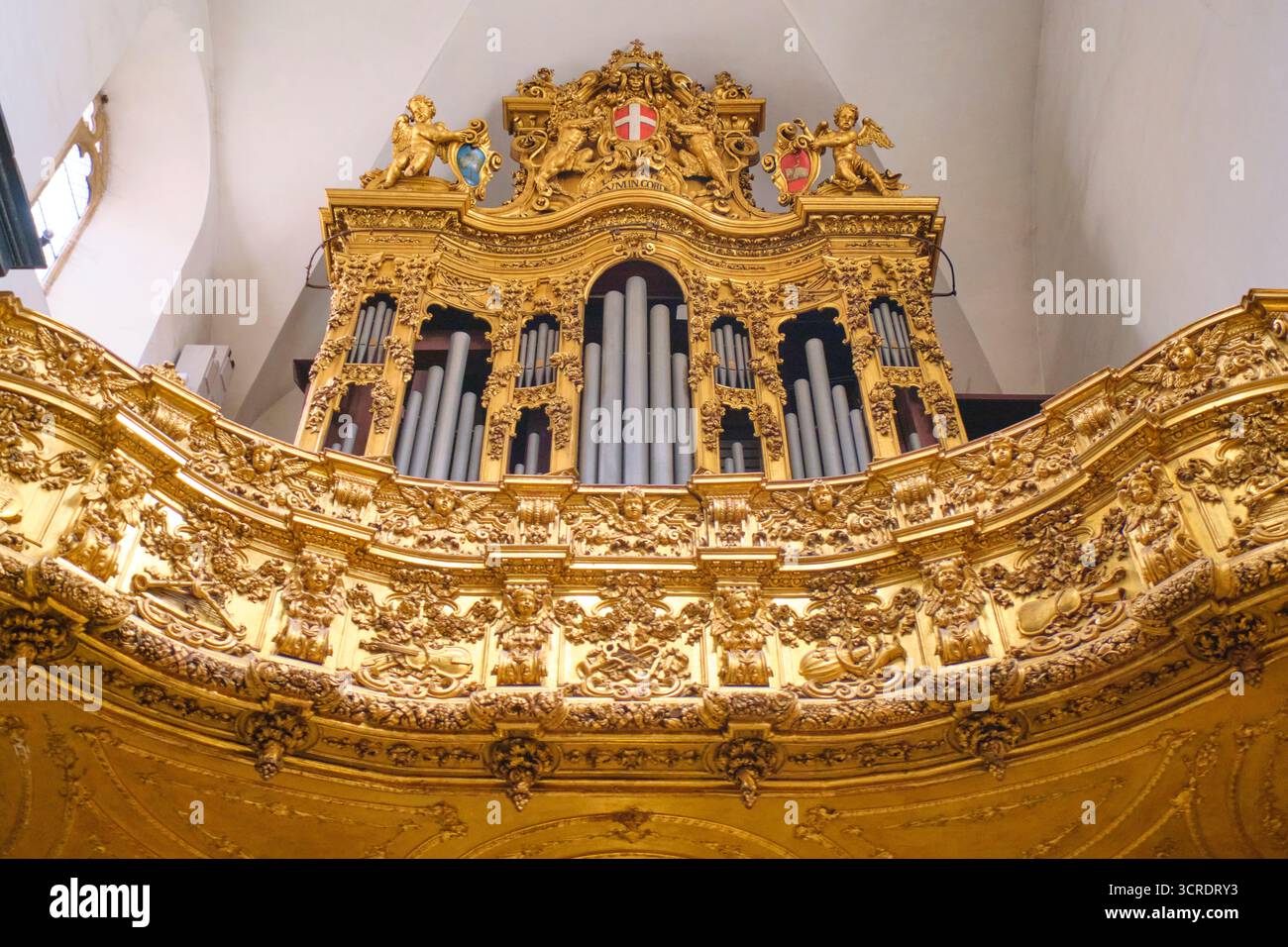 Oro, ricchi dettagli d'organo. Presso la Cattedrale di San Giovanni Battista, sede della Sindone di Gesù Cristo di Torino. A Torino, Torino, Italia. Foto Stock