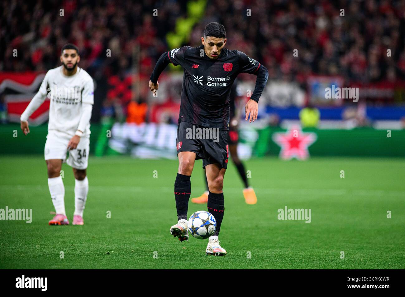 LEVERKUSEN, GERMANIA - 1° OTTOBRE 2025: Equi Fernandez - la partita di calcio della UEFA Champions League tra Bayer 04 Leverkusen e PSV Eindhoven al Bayar Foto Stock