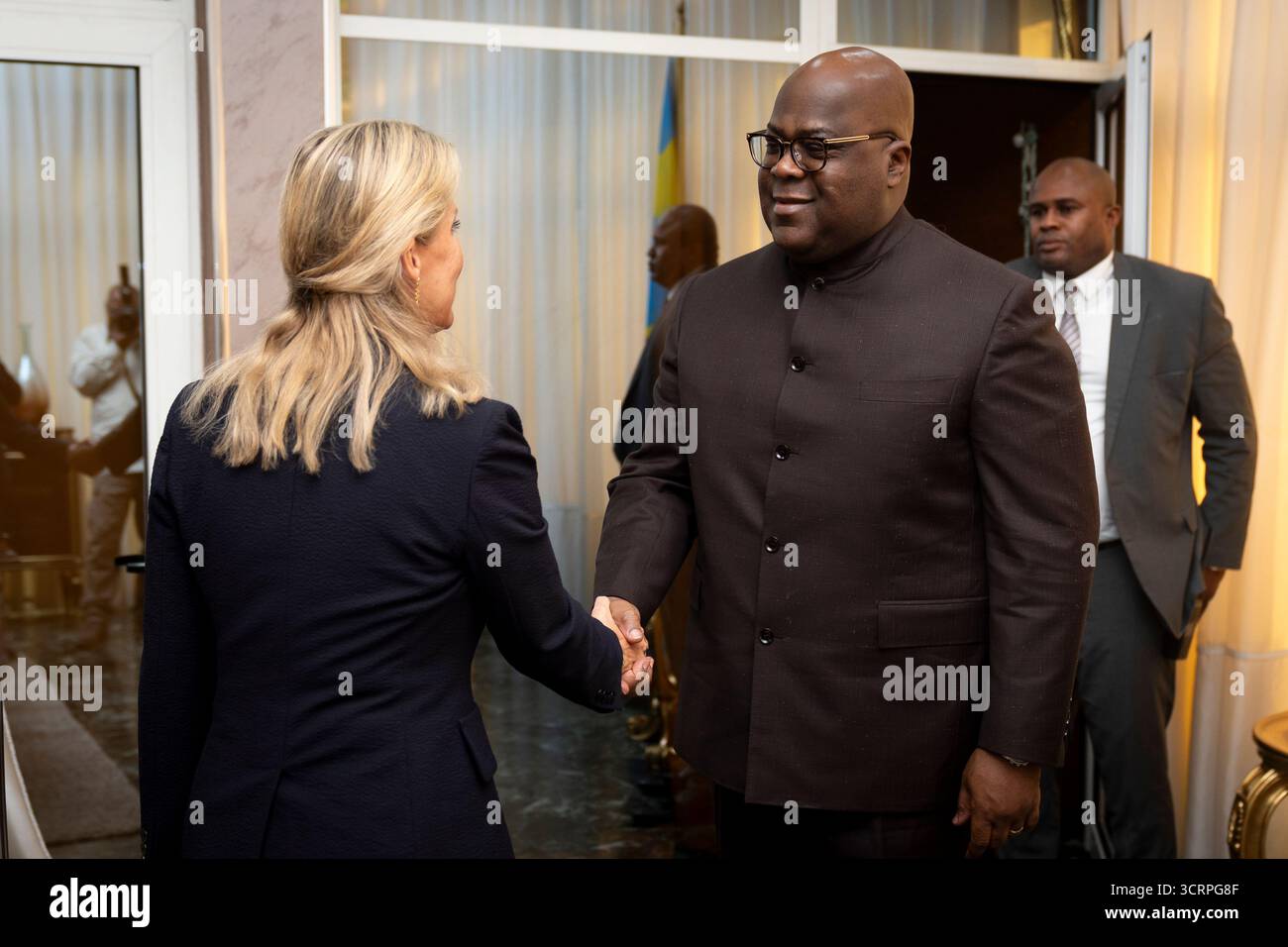 EMBARGO AL 1935 GIOVEDÌ 2 OTTOBRE la duchessa di Edimburgo incontra il Presidente della Repubblica Democratica del Congo Felix Tshisekedi presso l'Ufficio del Presidente a Kinshasa, RDC. Data foto: Giovedì 2 ottobre 2025. Foto Stock