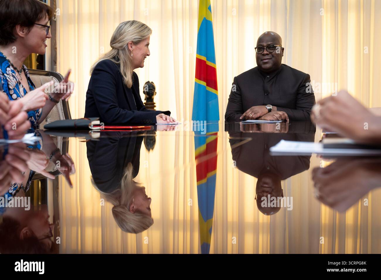 EMBARGO AL 1935 GIOVEDÌ 2 OTTOBRE la duchessa di Edimburgo incontra il Presidente della Repubblica Democratica del Congo Felix Tshisekedi presso l'Ufficio del Presidente a Kinshasa, RDC. Data foto: Giovedì 2 ottobre 2025. Foto Stock