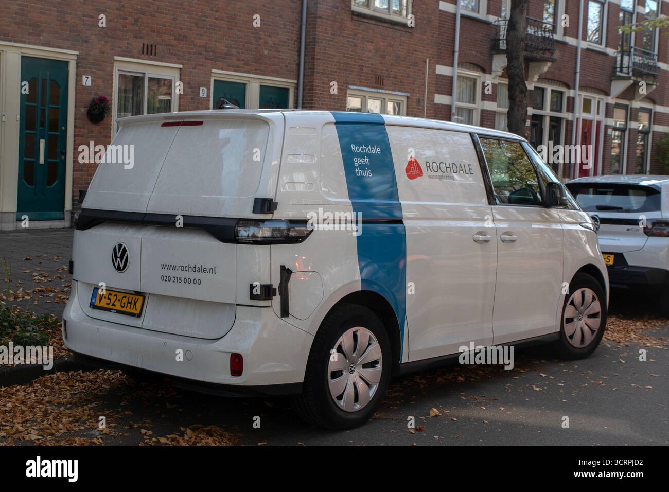 Blue and White Rochdale Company Car ad Amsterdam Paesi Bassi 1-10-2025 Foto Stock