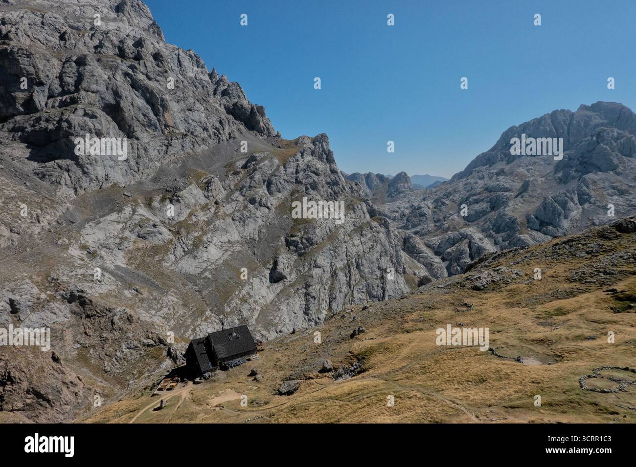 Rifugio Collado Jermoso nel Parco Nazionale Picos de Europa, Castiglia e León, Spagna Foto Stock