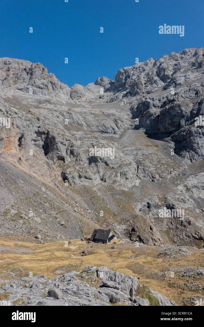 Rifugio Collado Jermoso nel Parco Nazionale Picos de Europa, Castiglia e León, Spagna Foto Stock