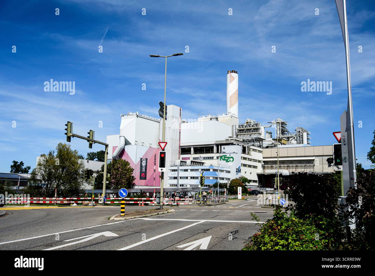 Impianto Climeworks Capricorn DAC per la cattura di CO₂ atmosferica sull'inceneritore di rifiuti KEZO, Hinwil, Zurigo, Svizzera Foto Stock