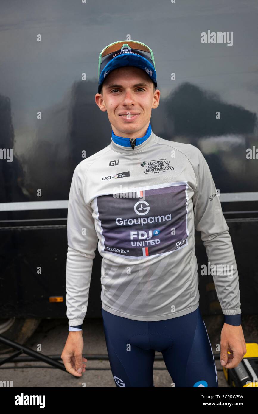21° Tour of Britain 2025, Set 06, Ritratto di Romain Grégoire del Team Groupama-FDJ e Francia dopo la quinta tappa con maglia bianca The Tumble Wales Foto Stock