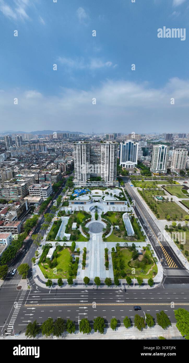 Fotografia aerea del Chaoshan Sports Center in Peoples Square, Shantou City, provincia del Guangdong Foto Stock