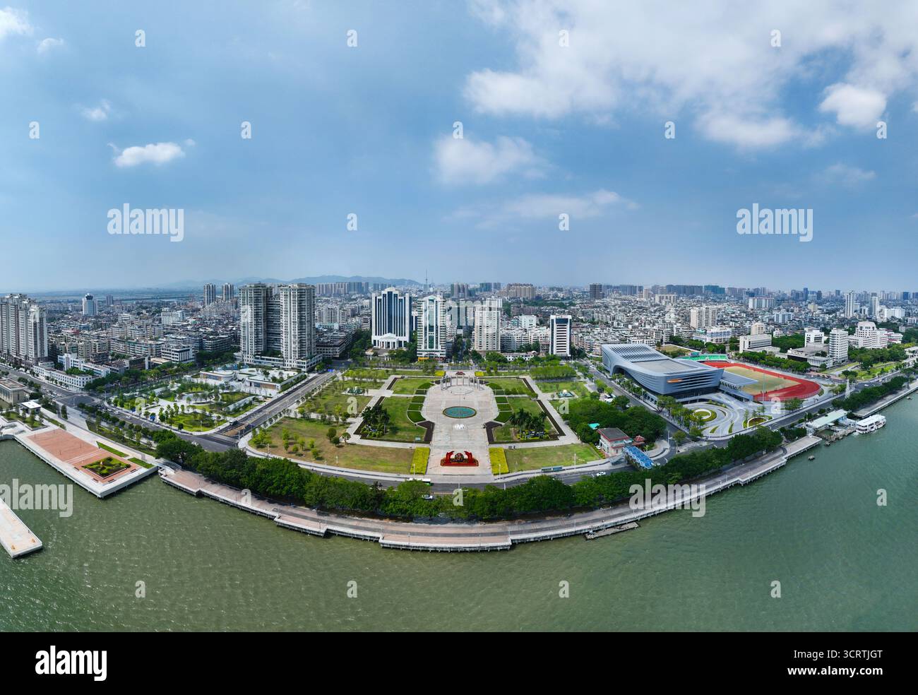 Fotografia aerea del Chaoshan Sports Center in Peoples Square, Shantou City, provincia del Guangdong Foto Stock