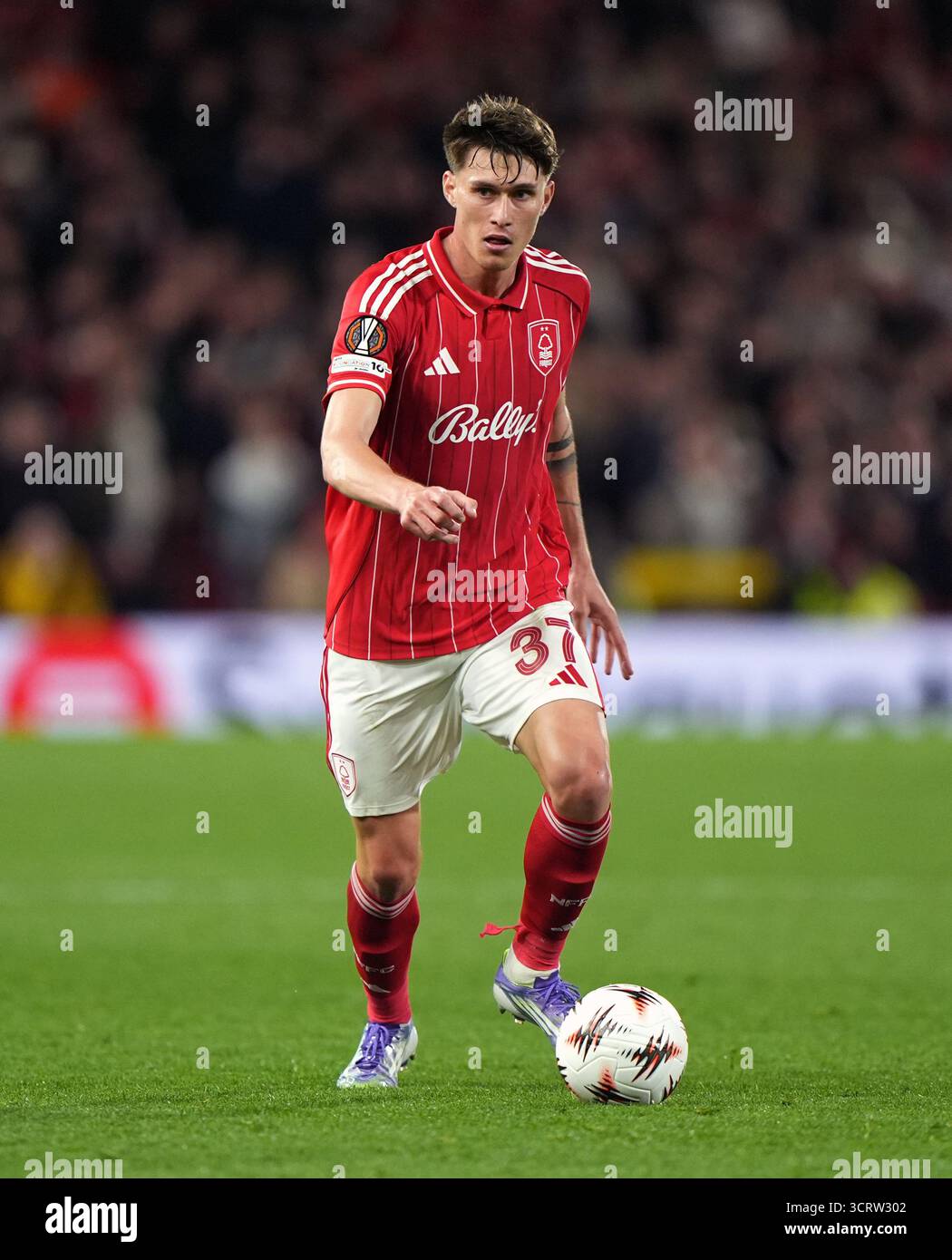 Nicolo Savona del Nottingham Forest durante la partita di UEFA Europa League al City Ground di Nottingham. Data foto: Giovedì 2 ottobre 2025. Foto Stock