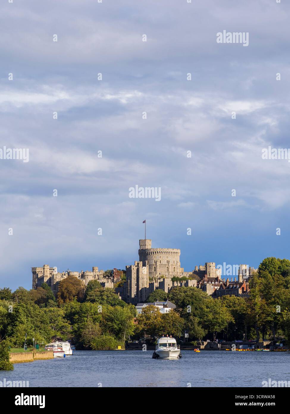 Castello di Windsor, fiume Tamigi, Windsor, Inghilterra, Regno Unito. Foto Stock