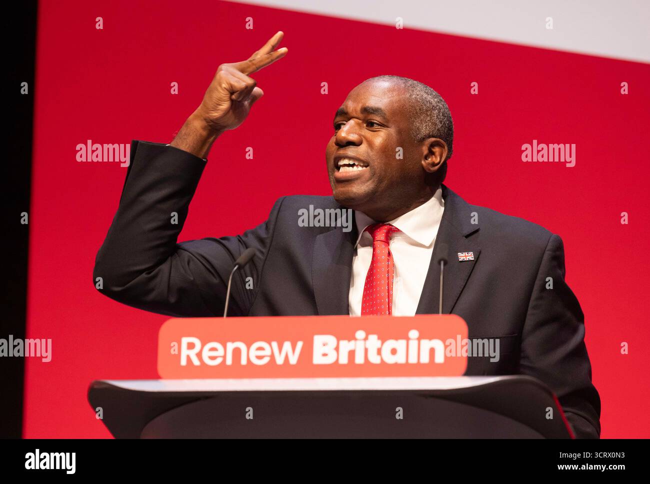 David Lammy, vice primo ministro del Regno Unito, Segretario di Stato per la giustizia e Lord Cancelliere, tiene il suo discorso chiave alla Conferenza. Foto Stock